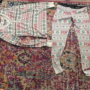 VS Pink Holiday pajama set Lrg